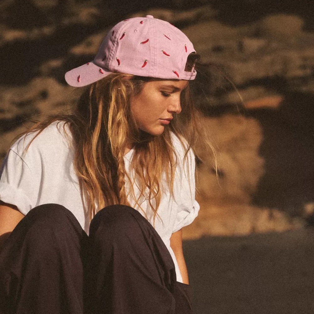 Zara twill embroidered chili peppers cap